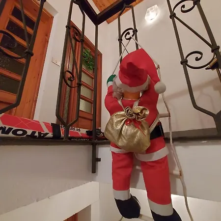 Casa Lorenzo - Nel Centro Storico Di * فيومالبو